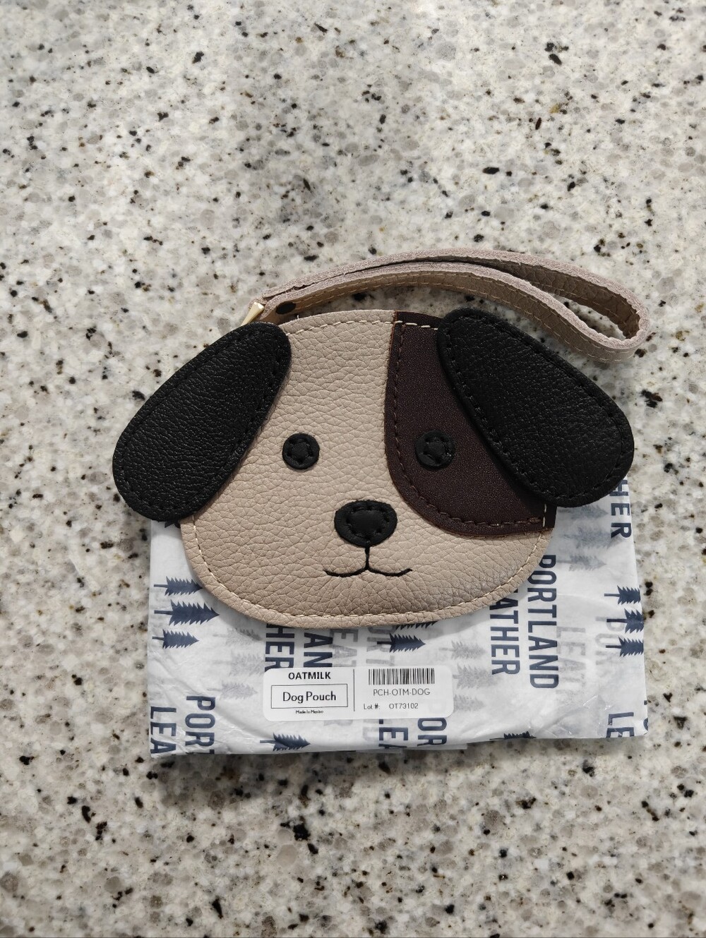 Portland Leather dog pouch (oatmilk, dark brown)